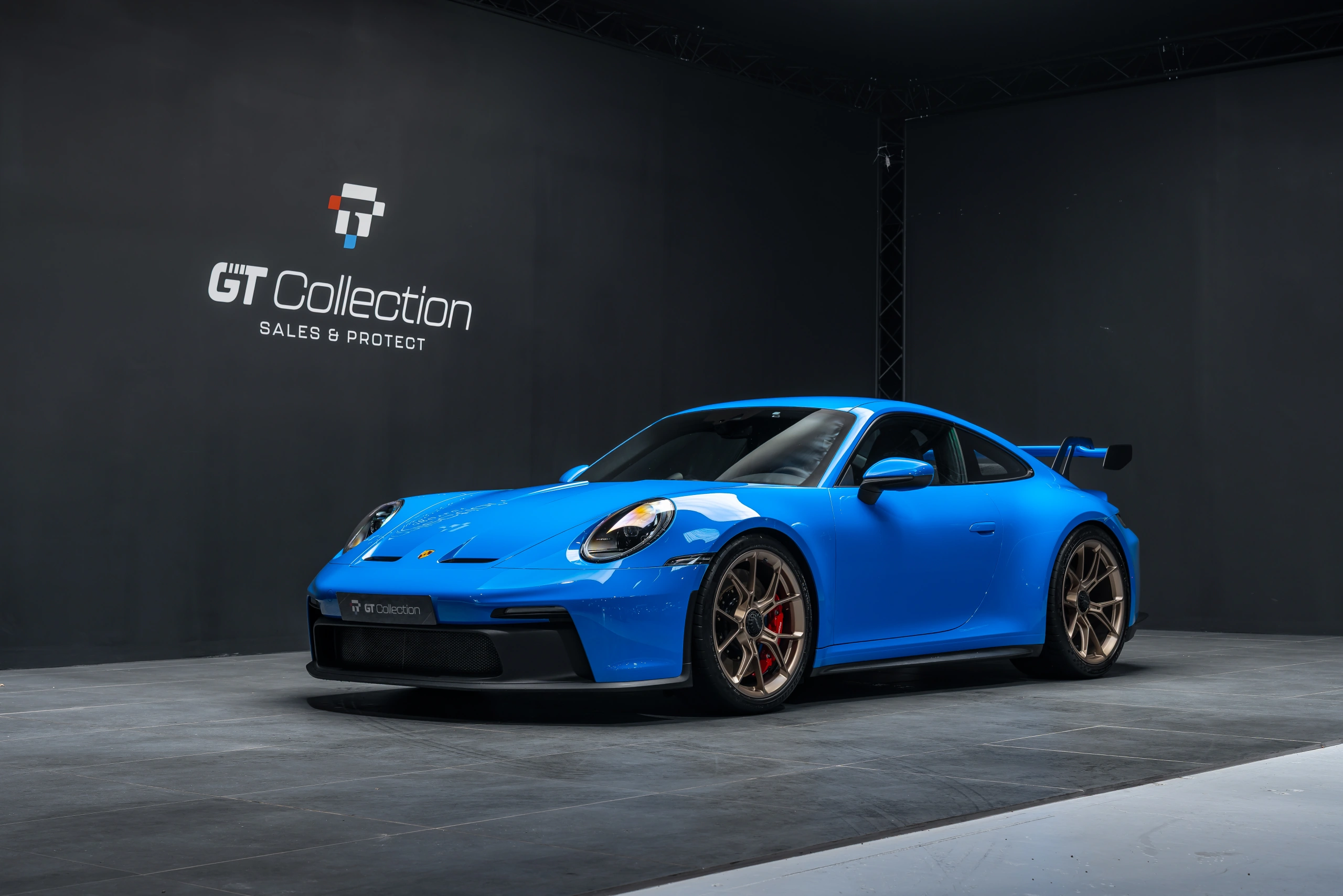 gt-collection-porsche-911-992-GT3-2-1
